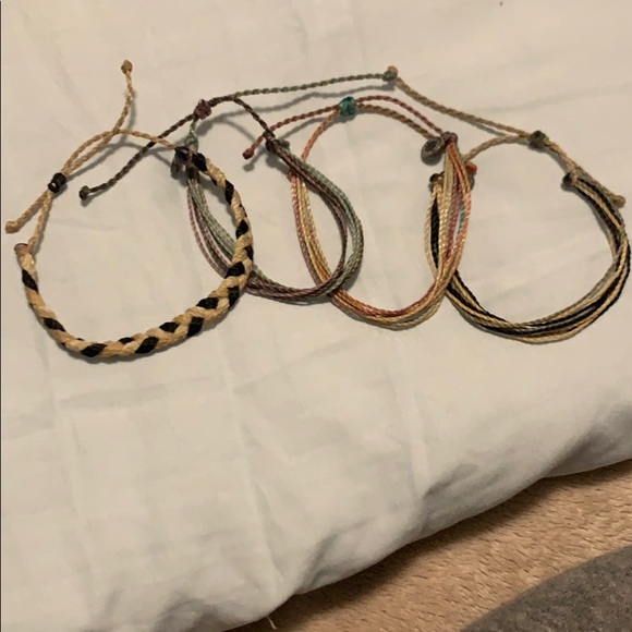 Cute package of simple bracelets - Picture 1 of 5